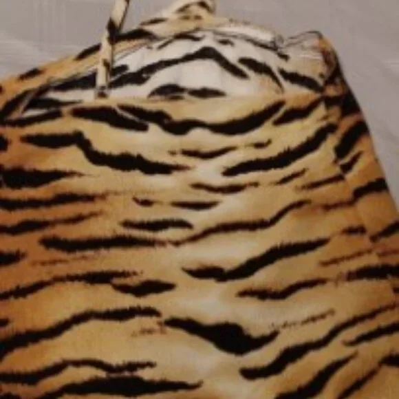 Tiger Striped Tank Top Women's 3XL Cropped w Adjustable Spaghetti Straps Cropped - Picture 8 of 10